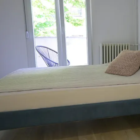 Lux Star * בלגרד